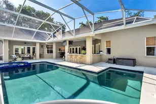 6590 Crescent Lake Dr, Lakeland, FL 33813 - Photo 2