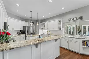 6590 Crescent Lake Dr, Lakeland, FL 33813 - Photo 14