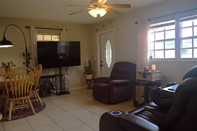 2721 Sunshine Drive N, Lakeland, FL 33801 - Photo 4