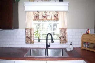 2721 Sunshine Dr N, Lakeland, FL 33801 - Photo 8