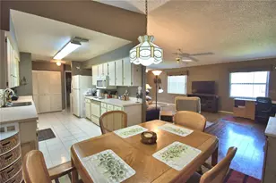 4860 Goldenview Ln, Lakeland, FL 33811 - Photo 12