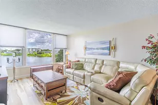 700 Mirror Terrace NW, Winter Haven, FL 33881 - Photo 8