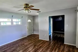 204 Bobbie Cir, Lakeland, FL 33813 - Photo 4