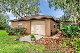 6625 Forestwood Dr W, Lakeland, FL 33811 - Photo 40