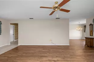 1031 Rolling Woods Ln, Lakeland, FL 33813 - Photo 10