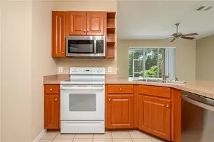 590 Grasslands Village Cir, Lakeland, FL 33803 - Photo 14