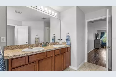 2746 Walden Woods Drive, Plant City, FL 33566 - Photo 32