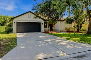 1710 Brookstone Way, Plant City, FL 33566 - Photo 2