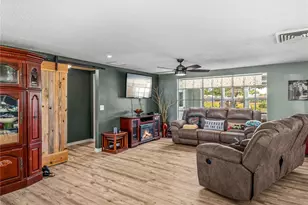 246 Canal Dr, Lake Wales, FL 33859 - Photo 4