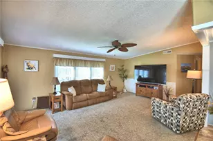 4901 Colonnades Cir E, Lakeland, FL 33811 - Photo 10
