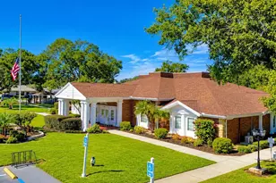 4901 Colonnades Cir E, Lakeland, FL 33811 - Photo 50