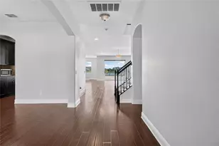 1806 Nature View Dr, Lutz, FL 33558 - Photo 18