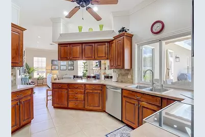 1953 Viewpoint Landings Road, Lakeland, FL 33810 - Photo 10