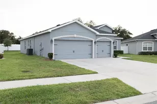 1069 Montgomery Ln, Polk City, FL 33868 - Photo 2