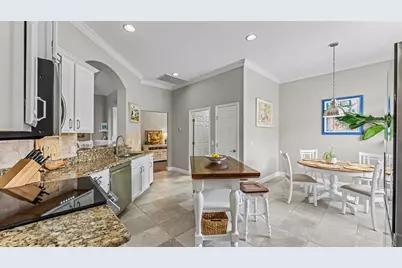 2775 Highlands Creek Drive, Lakeland, FL 33813 - Photo 8