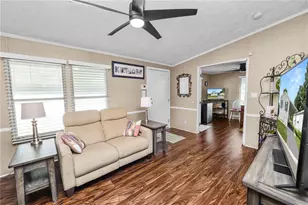 618 Cassandra Ln, Lakeland, FL 33809 - Photo 10