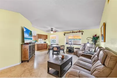 4976 Pleasant Hollow Trl, Lakeland, FL 33811 - Photo 10