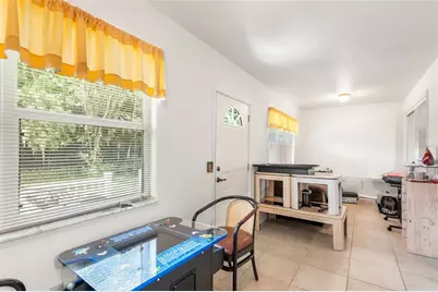 4976 Pleasant Hollow Trl, Lakeland, FL 33811 - Photo 14