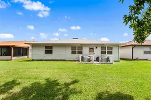4976 Pleasant Hollow Trail, Lakeland, FL 33811 - Photo 4