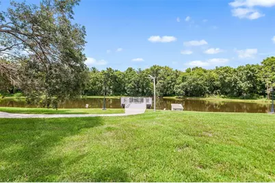 4976 Pleasant Hollow Trl, Lakeland, FL 33811 - Photo 32
