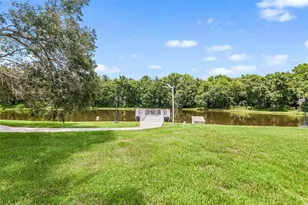 4976 Pleasant Hollow Trail, Lakeland, FL 33811 - Photo 32