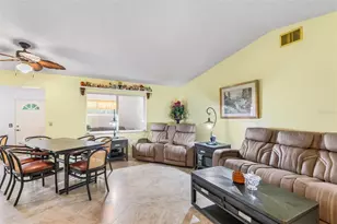 4976 Pleasant Hollow Trail, Lakeland, FL 33811 - Photo 8