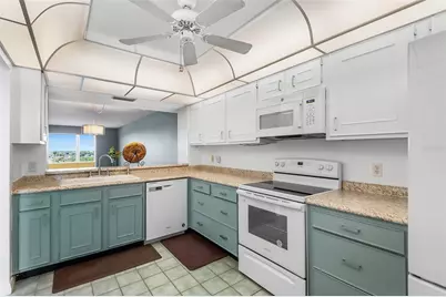 1776 6th Street NW #807, Winter Haven, FL 33881 - Photo 4