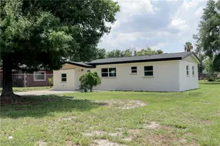 910 N Ruth Ave, Lakeland, FL 33815 - Photo 1