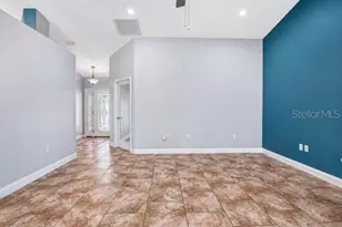 3975 Sunnywood Cir, Lakeland, FL 33812 - Photo 4