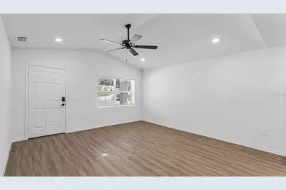 7540 Willow Wisp Drive W, Lakeland, FL 33810 - Photo 2