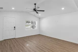 7540 Willow Wisp Dr W, Lakeland, FL 33810 - Photo 2