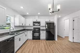 7540 Willow Wisp Dr W, Lakeland, FL 33810 - Photo 8