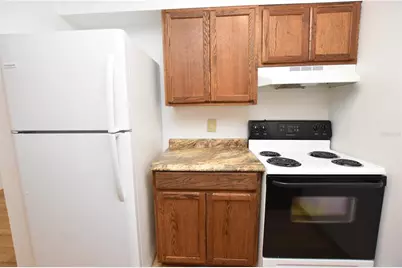 613 Robin Road #5, Lakeland, FL 33803 - Photo 10