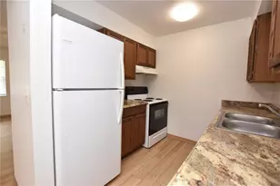 613 Robin Rd, Lakeland, FL 33803 - Photo 8