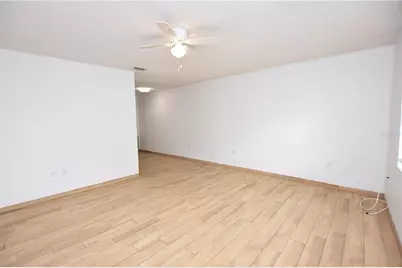 613 Robin Road #5, Lakeland, FL 33803 - Photo 4