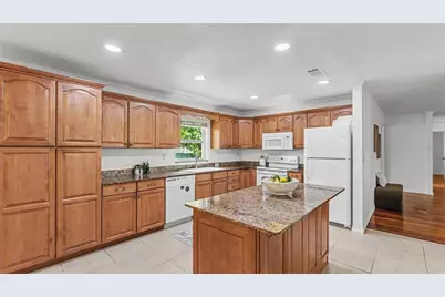4020 Glen Garry Road W, Lakeland, FL 33813 - Photo 8