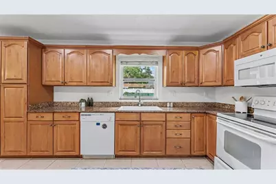 4020 Glen Garry Road W, Lakeland, FL 33813 - Photo 8