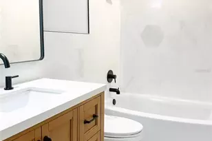722 Angelina Ln, Lakeland, FL 33801 - Photo 12