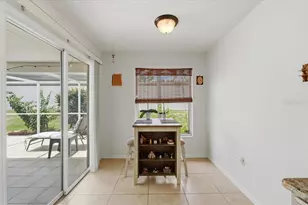 1001 Canary Cir S, Lakeland, FL 33809 - Photo 14