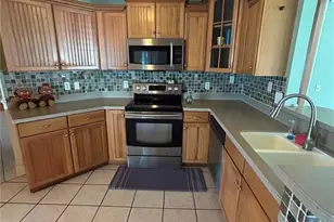 206 Hollywood Ct N, Kissimmee, FL 34743 - Photo 6