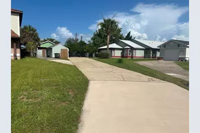 206 Hollywood Court N, Kissimmee, FL 34743 - Photo 1