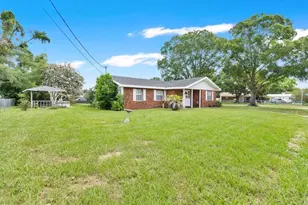 132 Anarece Ave, Auburndale, FL 33823 - Photo 4