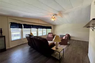 119 Jana Cir, Auburndale, FL 33823 - Photo 8