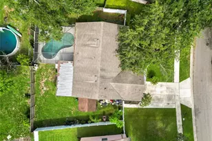 4820 Presidential St, Seffner, FL 33584 - Photo 2