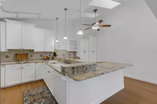 1154 Waterfall Ln, Lakeland, FL 33803 - Photo 12