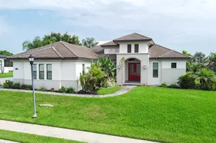 262 Amaryllis Way, Lake Alfred, FL 33850 - Photo 1