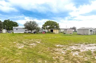 13 Cactus Cir E, Winter Haven, FL 33880 - Photo 18