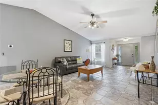 11026 Streamside Dr, Tampa, FL 33624 - Photo 6