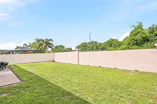 11026 Streamside Dr, Tampa, FL 33624 - Photo 28