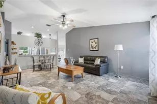 11026 Streamside Dr, Tampa, FL 33624 - Photo 4